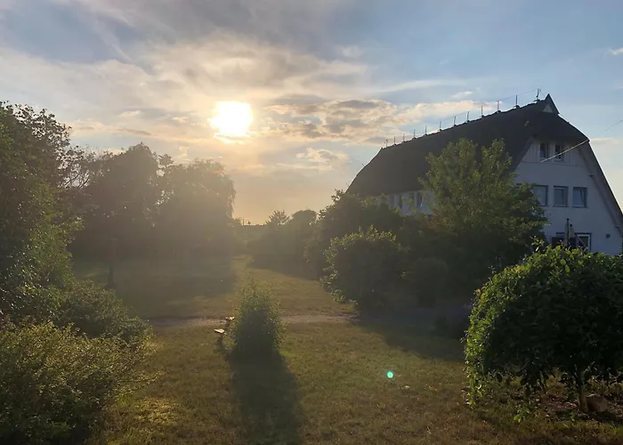 Апартаменты Suederhaus Hiddensee App 11 *
