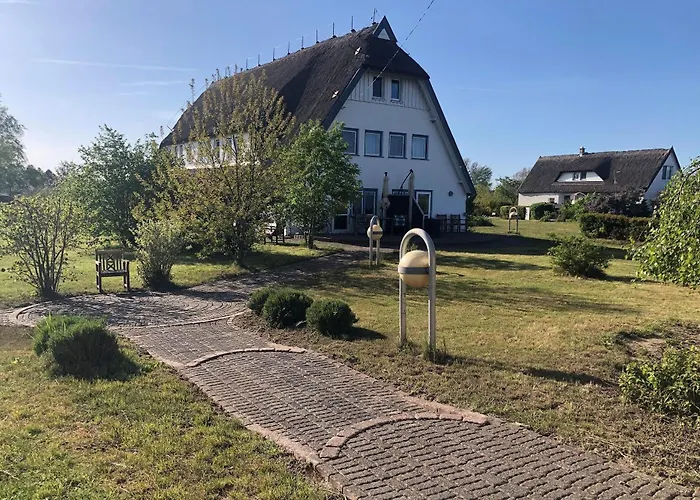 Апартаменты Suederhaus Hiddensee App 11